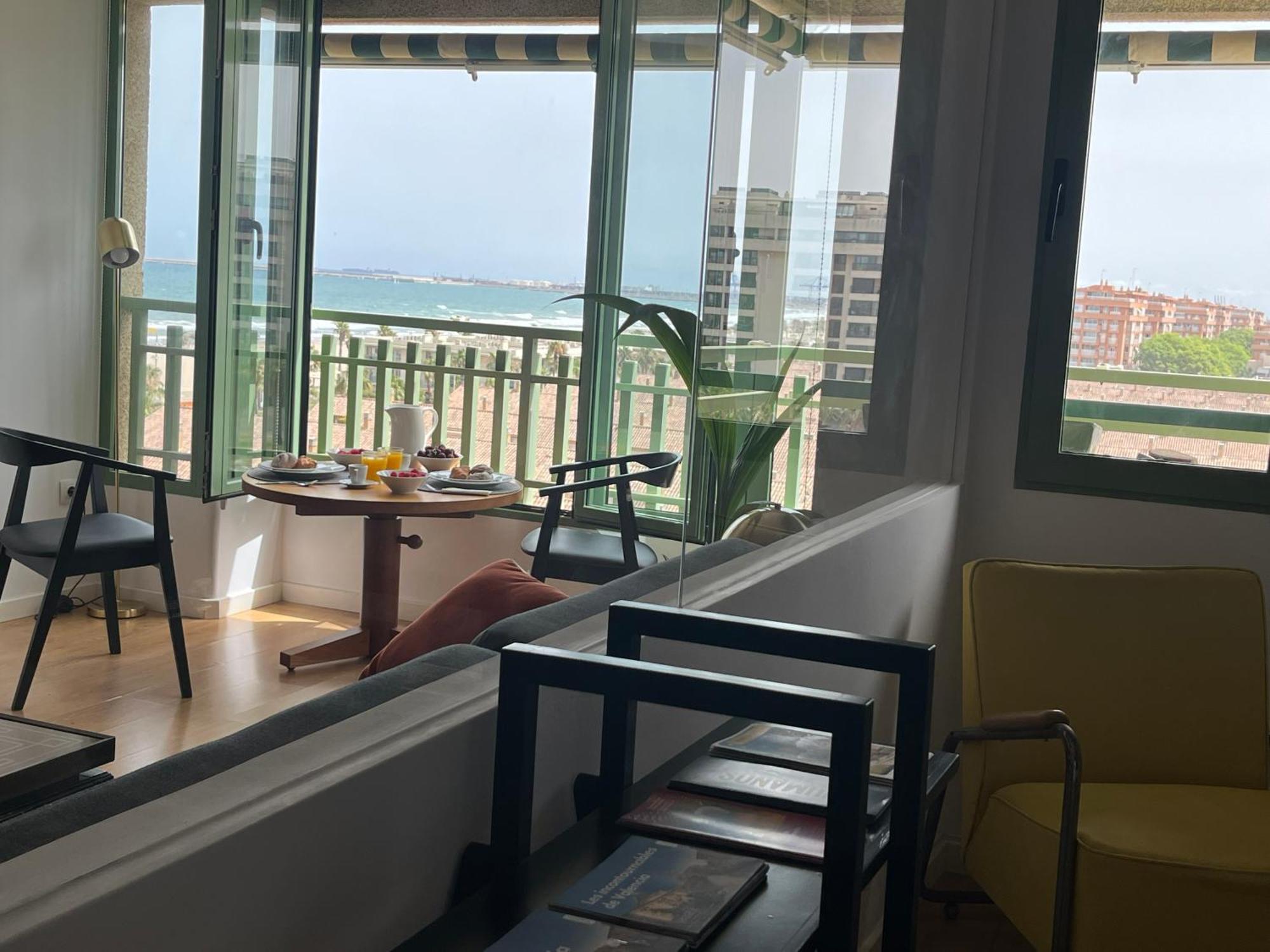 Stylish Well-Connected Beachfront Flat Valencia Eksteriør bilde